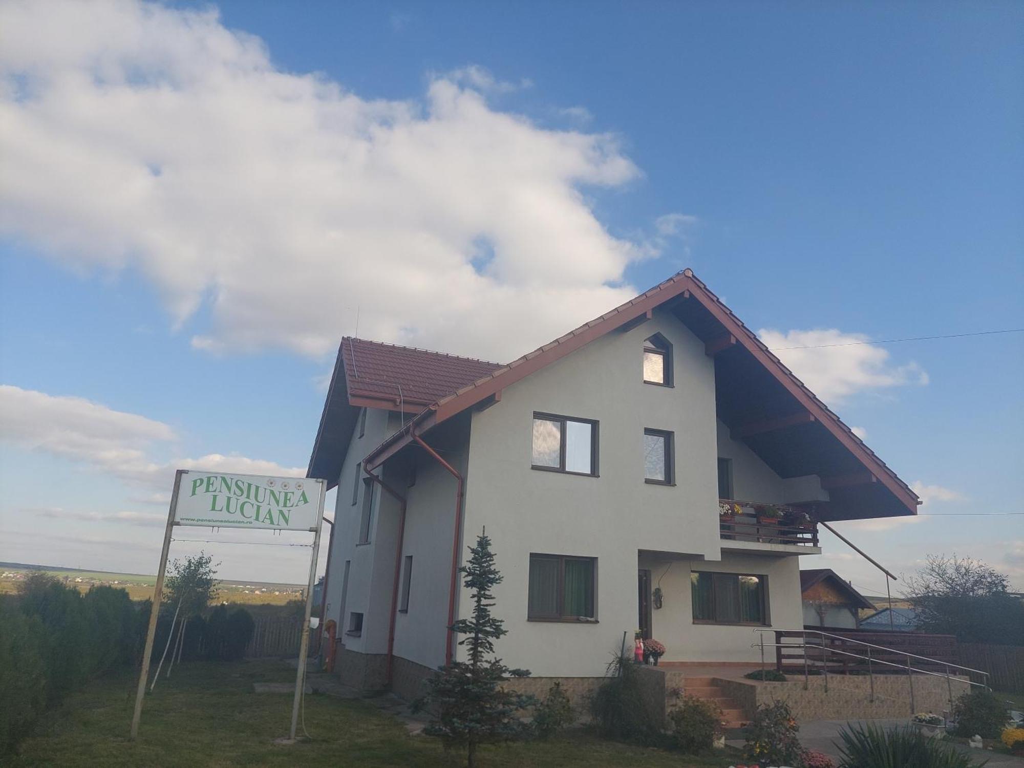 Pensiunea Lucian Baltati Exterior photo